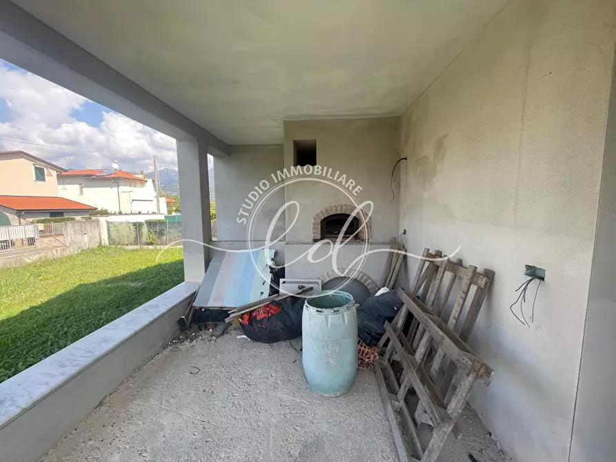 Immagine 5 di Porzione di casa in vendita  a Camaiore