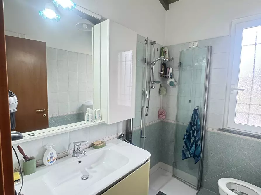 Immagine 34 di Porzione di casa in vendita  a Pietrasanta