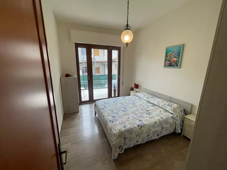 Immagine 28 di Quadrilocale in affitto  a Pietrasanta