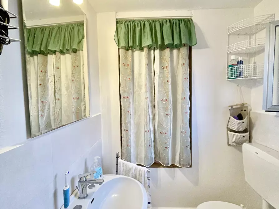 Immagine 75 di Porzione di casa in vendita  a Pietrasanta