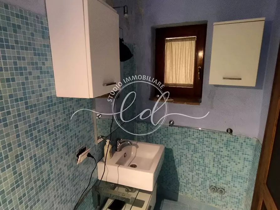 Immagine 18 di Porzione di casa in vendita  a Camaiore