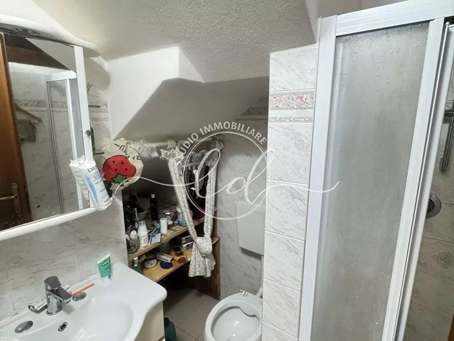 Immagine 38 di Villetta a schiera in vendita  a Seravezza