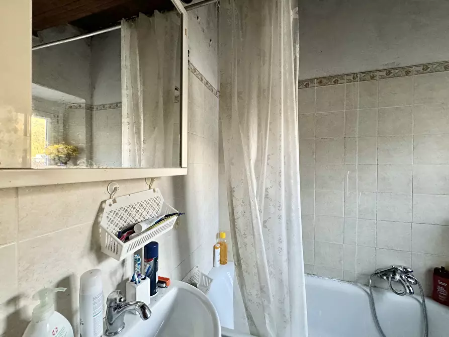 Immagine 20 di Quadrilocale in vendita  a Seravezza