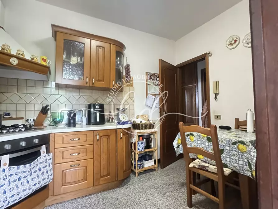 Immagine 14 di Villetta a schiera in vendita  a Seravezza