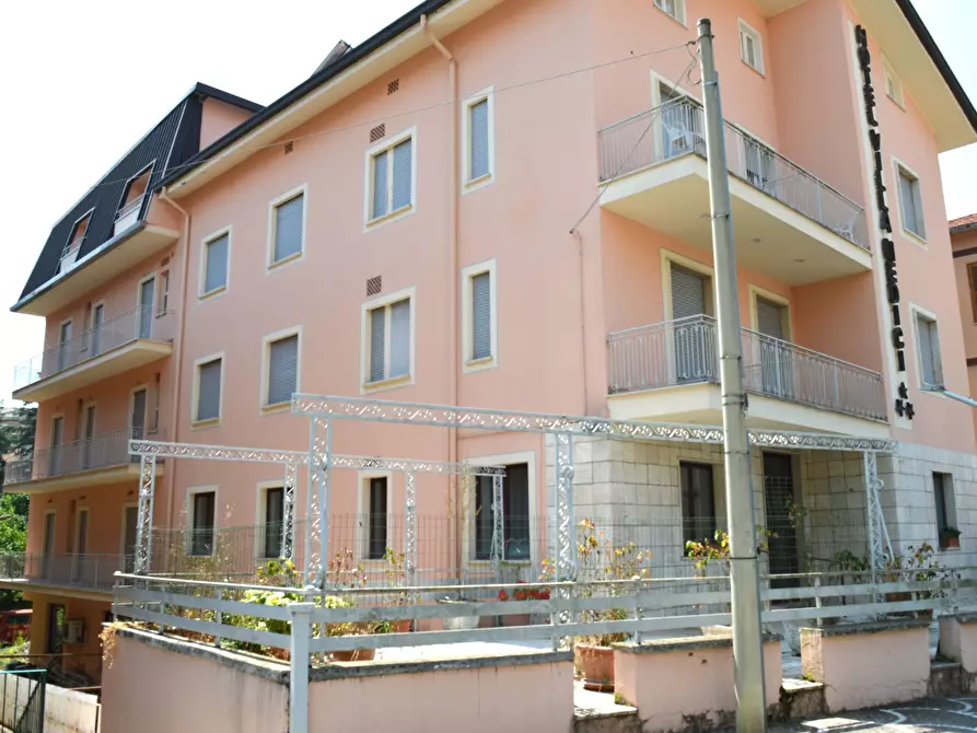 Immagine 2 di Locale commerciale in vendita  in Via Vallicelle a Fiuggi