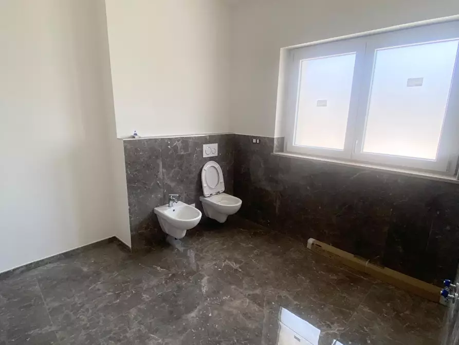 Immagine 19 di Villa in vendita  in Via Ugo Foscolo 37 a Montesilvano