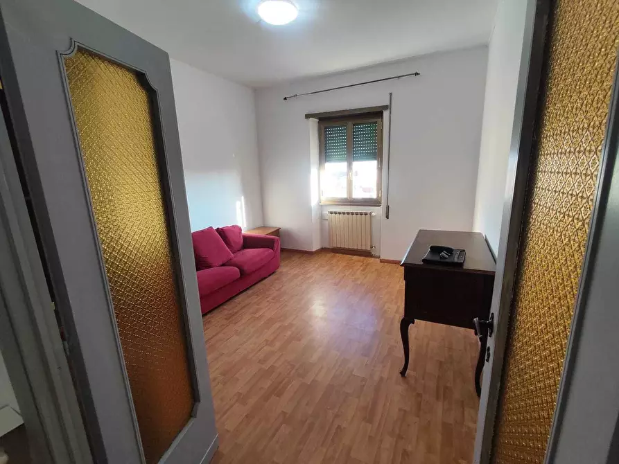 Immagine 15 di Bilocale in vendita  in Via Guido Baccelli 4 a Tivoli