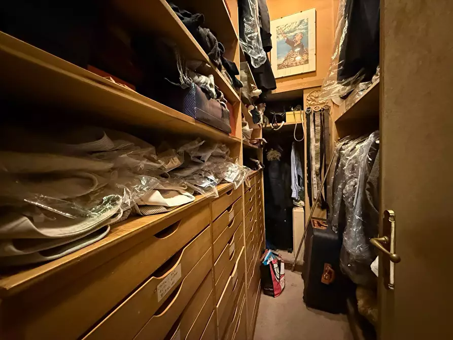 Immagine 43 di Trilocale in vendita  in Via Salaria 126 a Roma