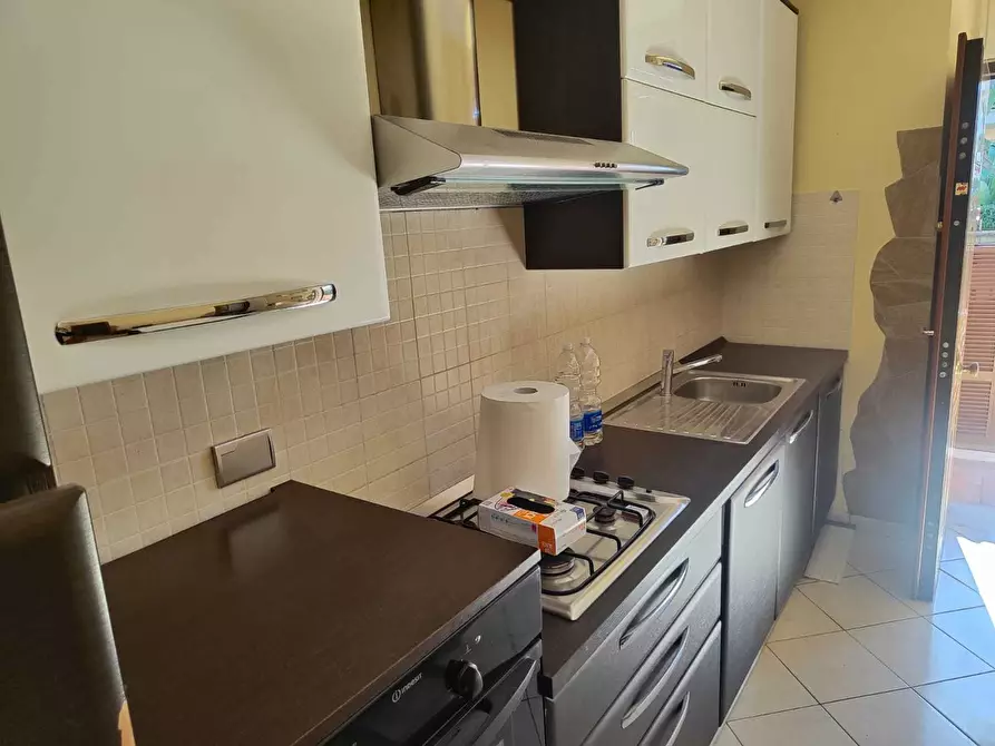 Immagine 12 di Casa indipendente in vendita  in via fratelli bandiera 26 a Guidonia Montecelio