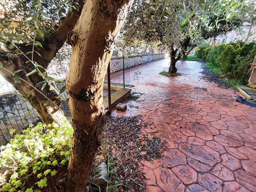 Immagine 9 di Trilocale in vendita  in via niccolò tommaseo 51 a Guidonia Montecelio