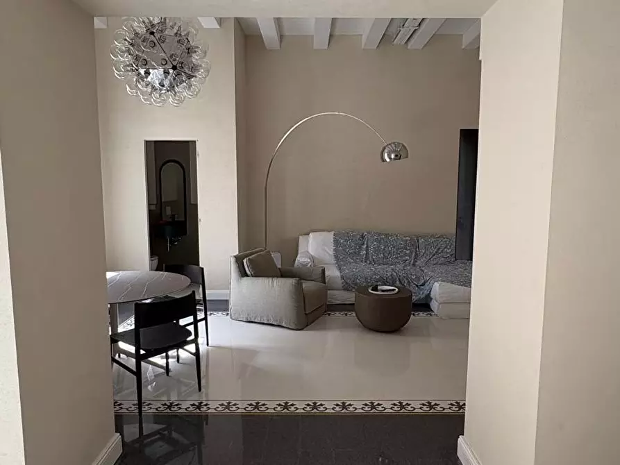 Immagine 6 di Quadrilocale in vendita  in Via delle Grazie a Siracusa