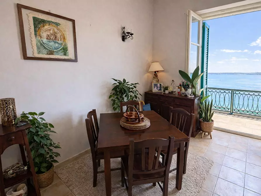 Immagine 10 di Appartamento in vendita  in VIA DELLE CARCERI VECCHIE 23 a Siracusa