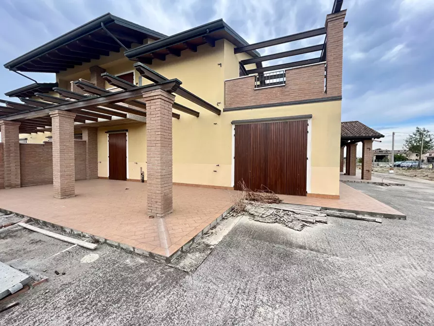 Immagine 14 di Porzione di casa in vendita  in via del Confine 3532 a Cesena