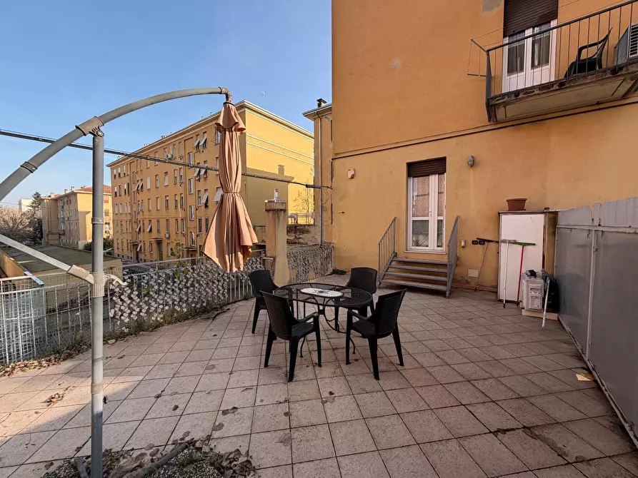 Immagine 9 di Bilocale in affitto  in Viale Antonio Gramsci 13 a Parma