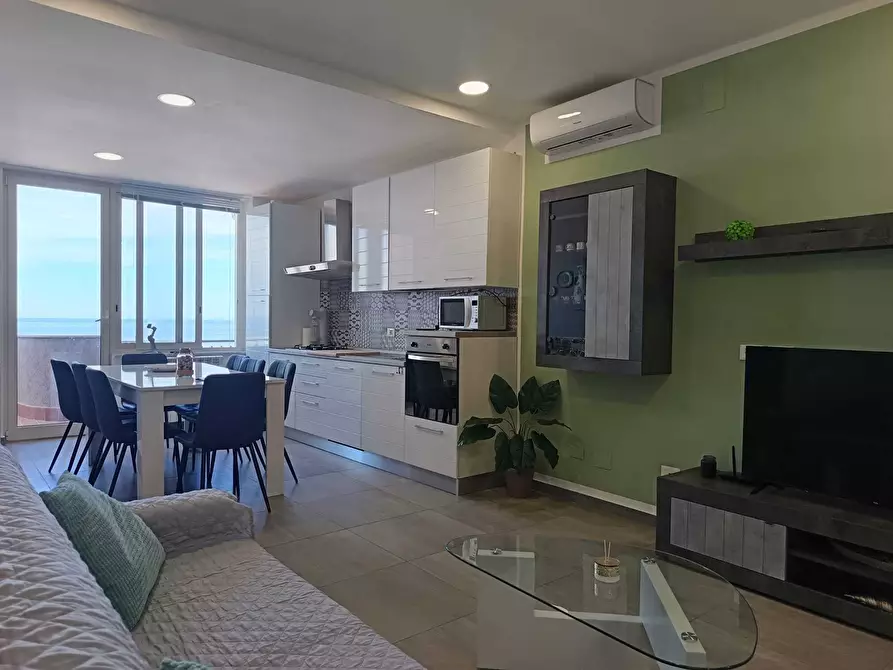 Immagine 40 di Quadrilocale in vendita  a Balestrate