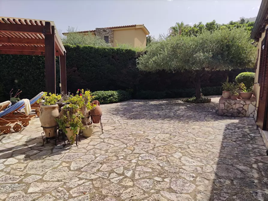 Immagine 55 di Villa in vendita  a Castellammare Del Golfo