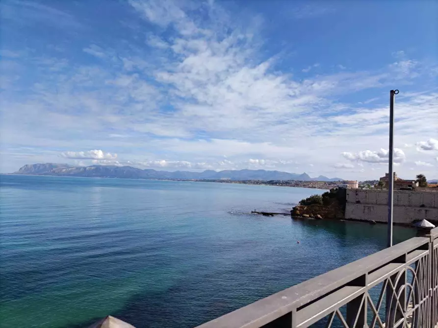 Immagine 29 di Pizzeria / Pub in vendita  in Via Don Leonardo Zangara 999 a Castellammare Del Golfo