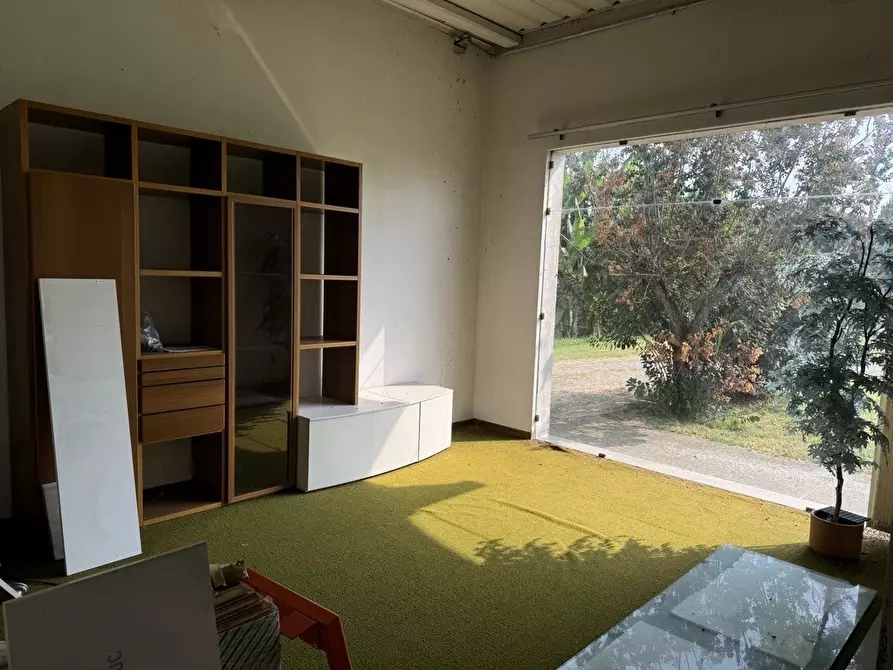 Immagine 4 di Capannone industriale in vendita  a Caselle Landi