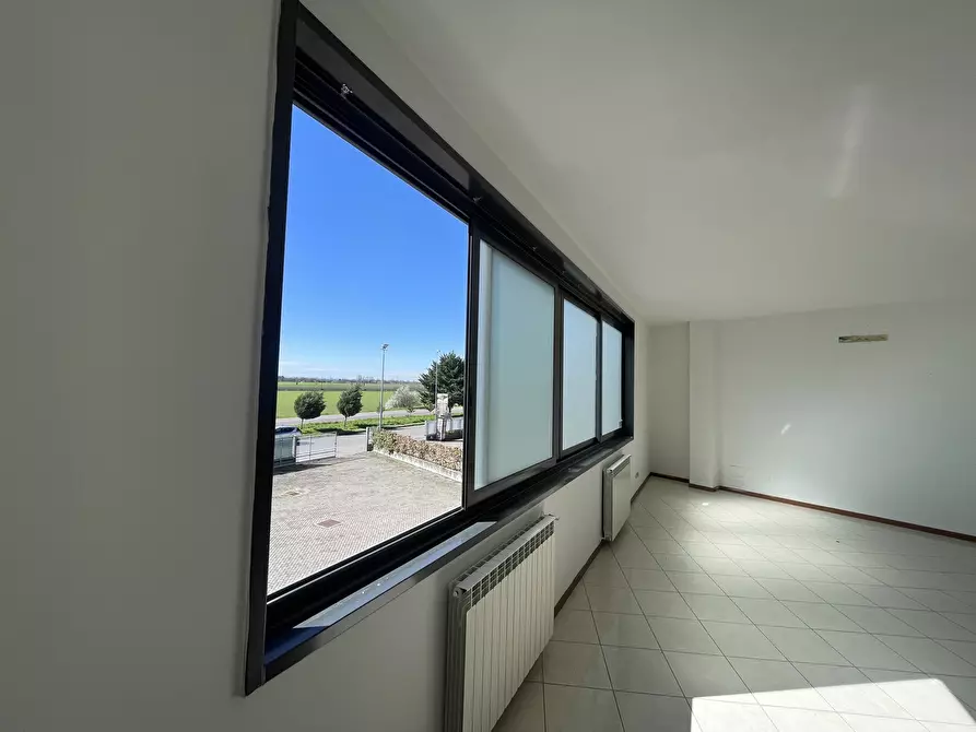 Immagine 4 di Capannone industriale in affitto  in VIA VARALLI 49 a Codogno