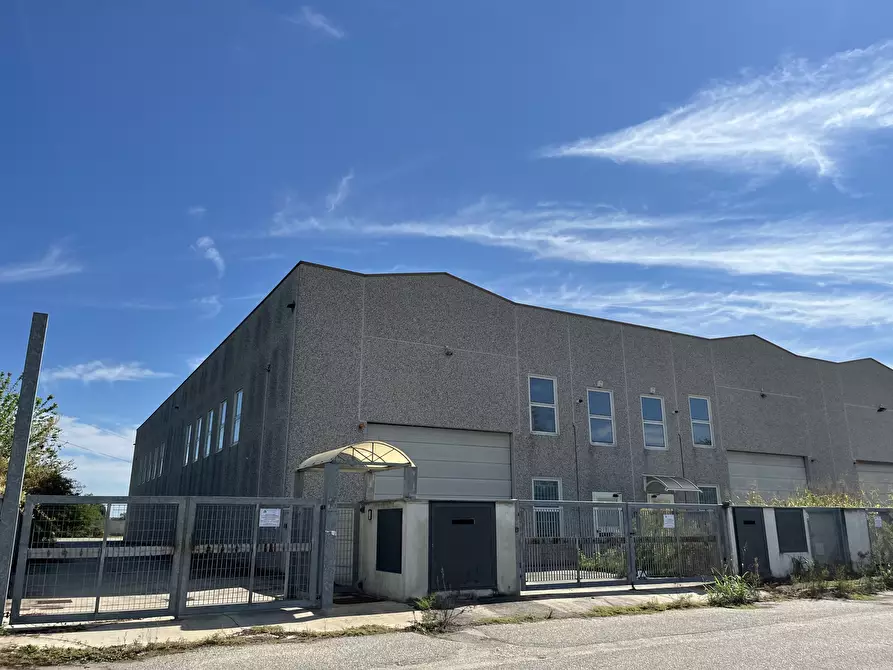 Immagine 7 di Capannone industriale in vendita  in Dossino 31 a Cura Carpignano