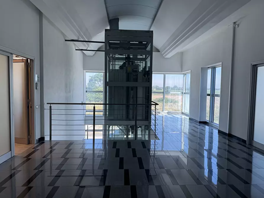 Immagine 1 di Ufficio in affitto  in Via Maestri del Lavoro a Sant'angelo Lodigiano