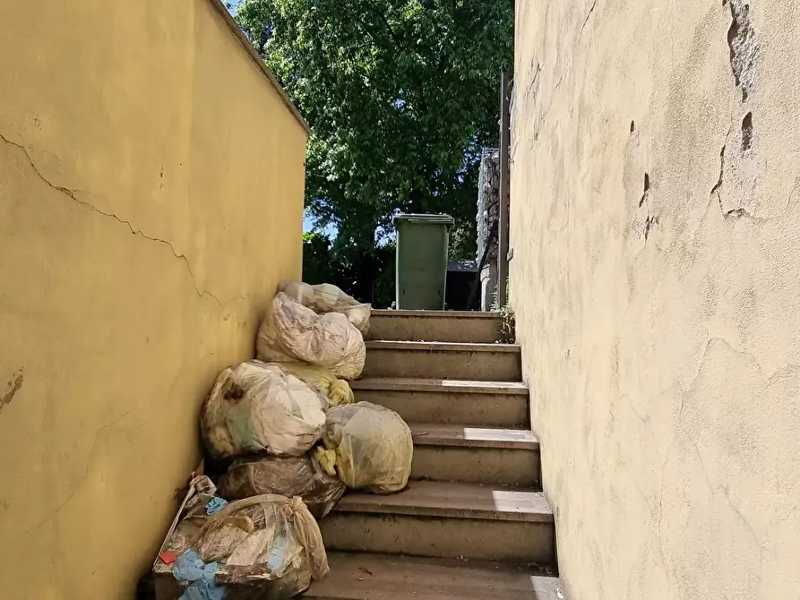 Immagine 12 di Locale commerciale in vendita  in Via Carlo Oreglio 7 a Melzo