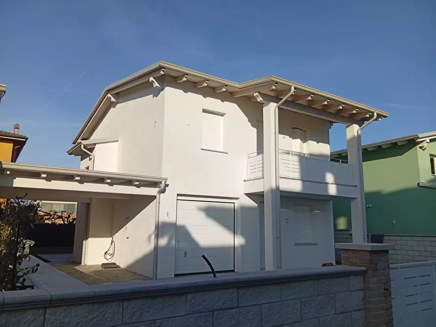 Immagine 1 di Villa in vendita  in SP358 121 a Casalmaggiore
