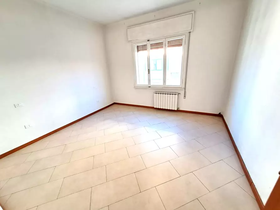 Immagine 6 di Ufficio in vendita  a Rovigo