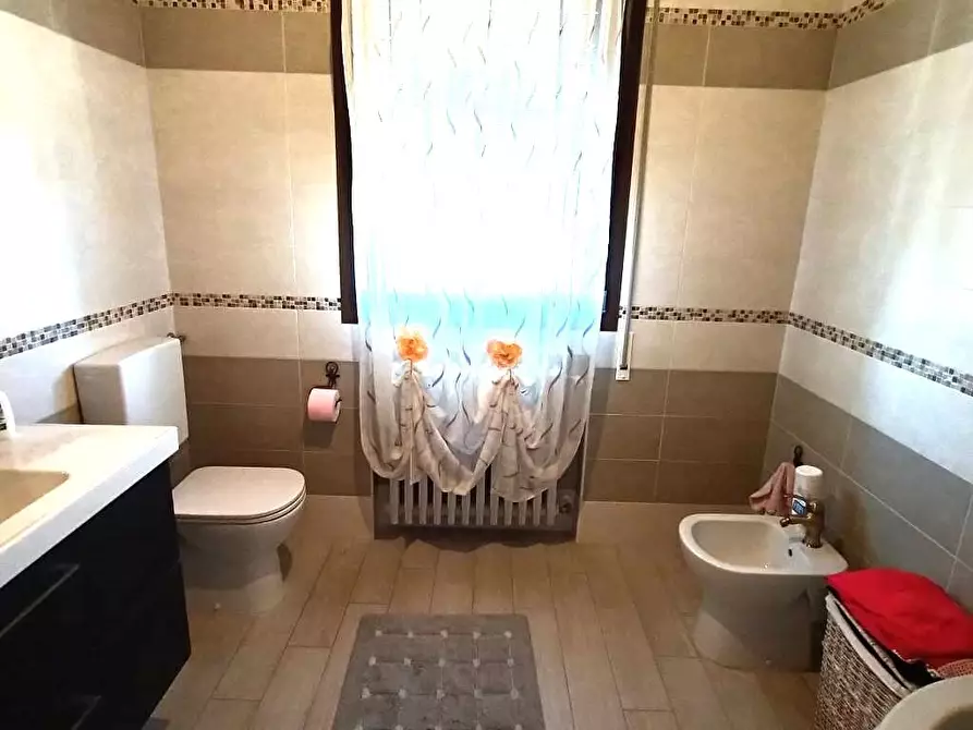 Immagine 13 di Casa indipendente in vendita  a Rovigo