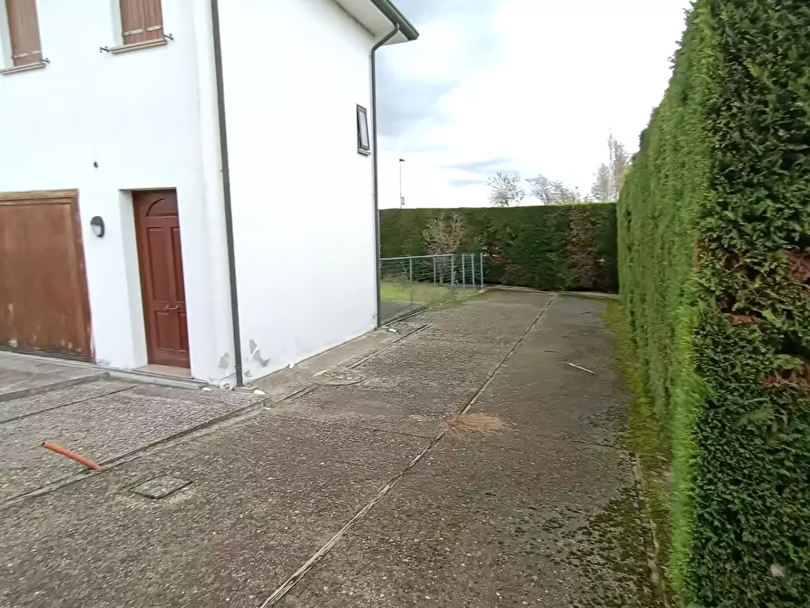 Immagine 3 di Casa indipendente in vendita  a Ceregnano