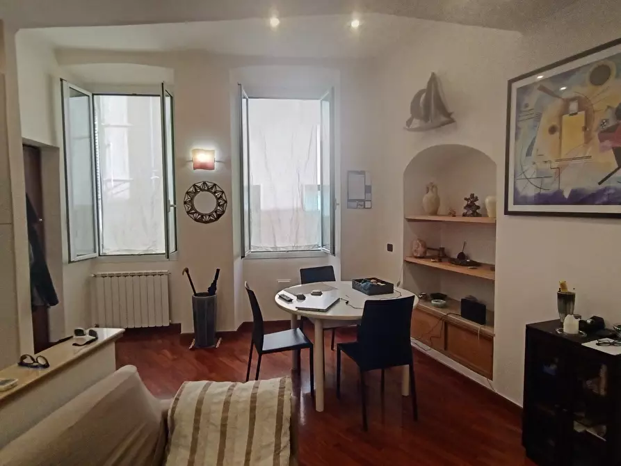 Immagine 10 di Trilocale in vendita  a San Remo