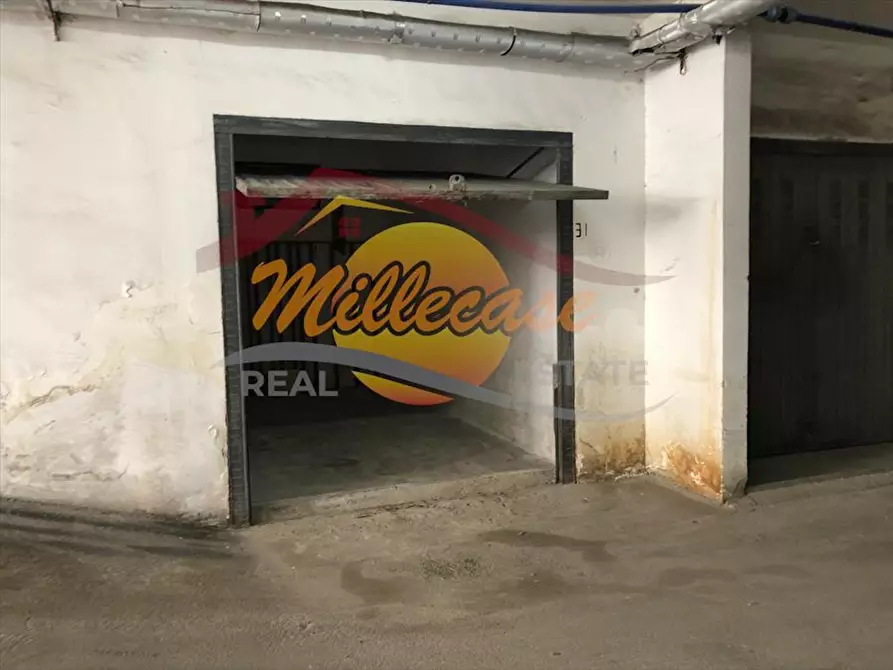 Immagine 1 di Garage in vendita  in Via Filisto a Siracusa