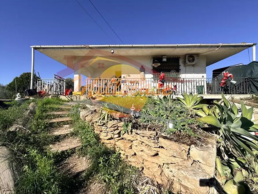 Immagine 8 di Villa in vendita  in Strada Spinagallo a Siracusa