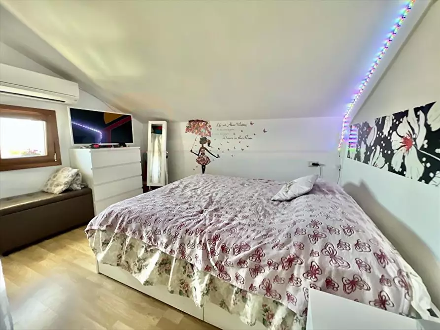 Immagine 28 di Villa in vendita  in Via Brancati a Melilli