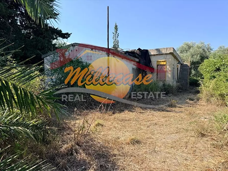 Immagine 1 di Villa in vendita  in Via San Giovanni Bosco a Siracusa