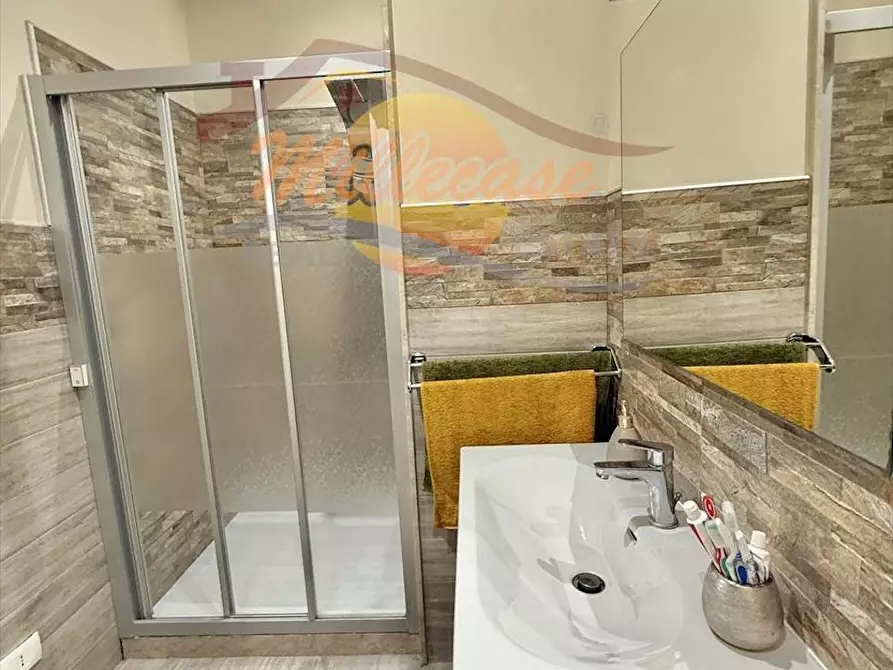 Immagine 13 di Quadrilocale in vendita  in VIA GRAMMICHELE a Siracusa