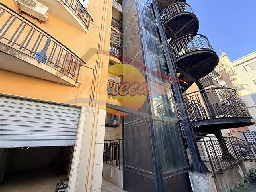 Immagine 8 di Garage in vendita  in Via Luigi Vanvitelli 8 a Siracusa