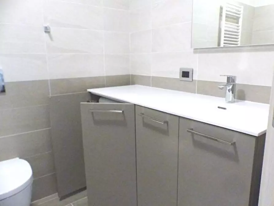 Immagine 42 di Quadrilocale in affitto  in Via Dott. F. Traversa 2121 a San Bartolomeo Al Mare