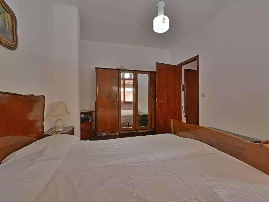 Immagine 28 di Pentalocale in vendita  in Via delle Palme 10 a San Bartolomeo Al Mare