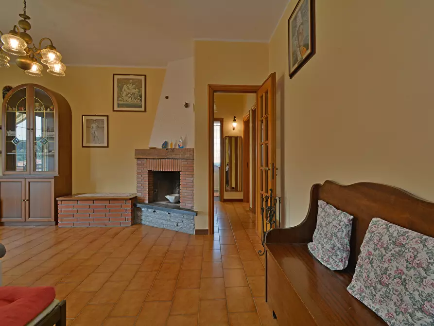 Immagine 5 di Quadrilocale in vendita  in Via Michele Albavera 5 a San Bartolomeo Al Mare