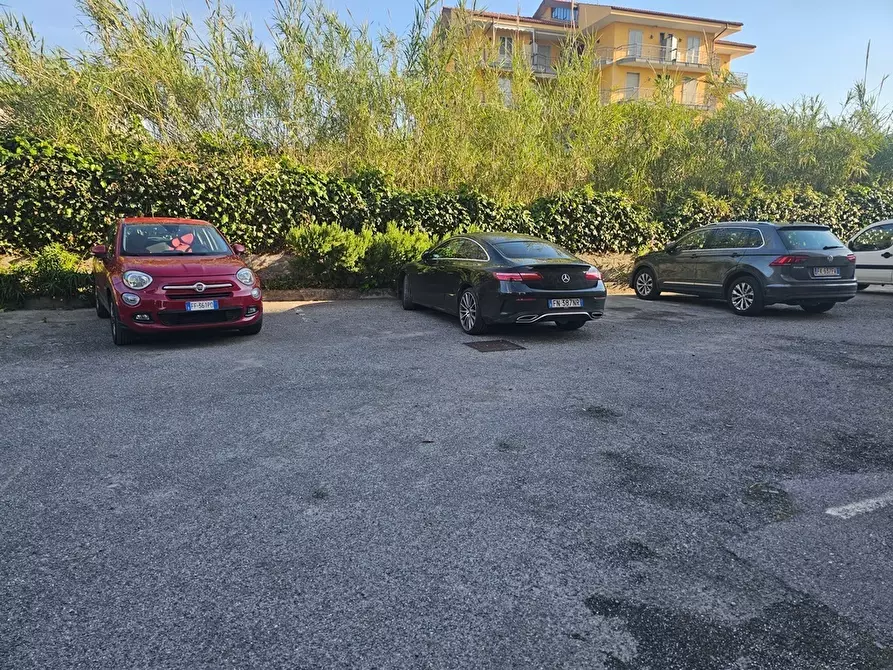 Immagine 37 di Trilocale in vendita  in Via Aurelia 84 a San Bartolomeo Al Mare