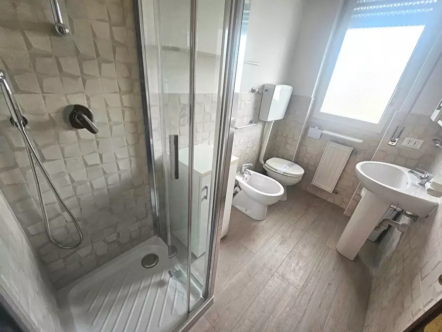 Immagine 9 di Trilocale in affitto  in Via Cristoforo Colombo 1616 a San Bartolomeo Al Mare