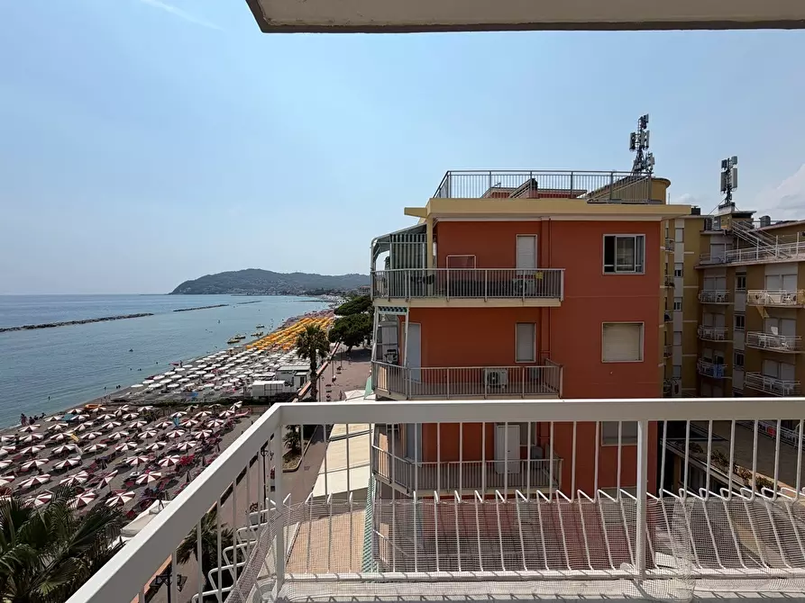 Immagine 11 di Trilocale in vendita  in Via Sicilia 37 a San Bartolomeo Al Mare