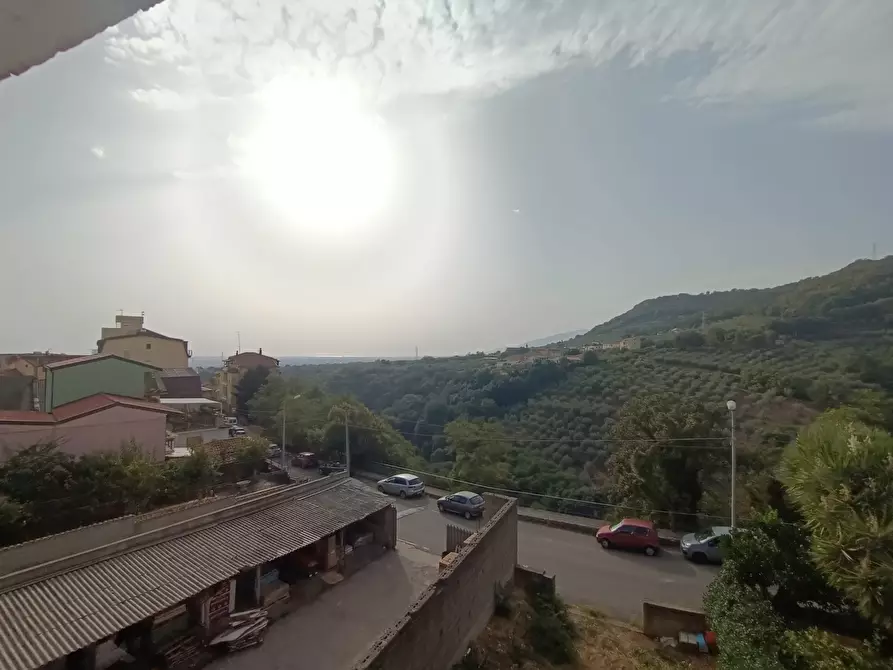 Immagine 3 di Pentalocale in vendita  in Via Roma a Pianopoli