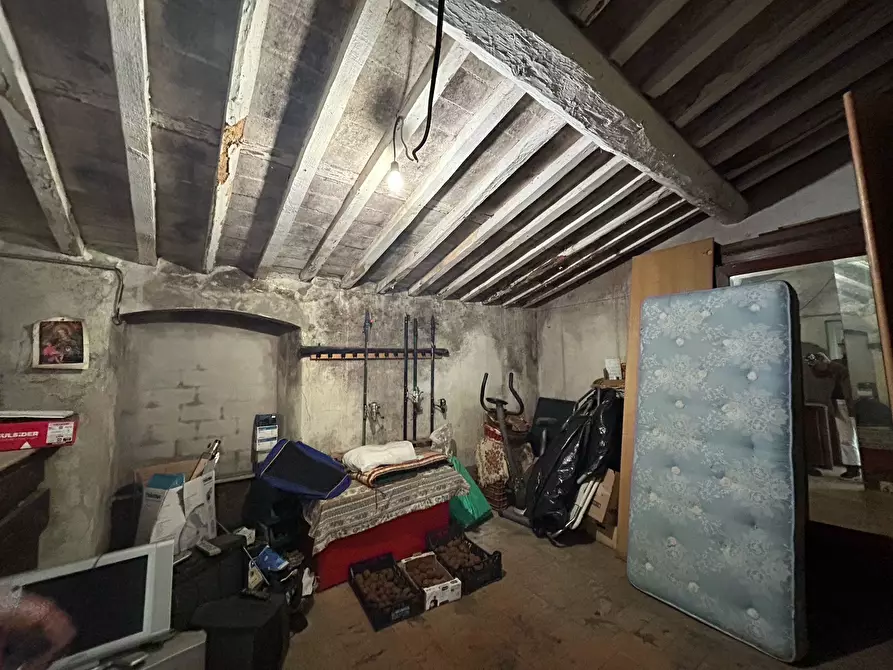 Immagine 24 di Porzione di casa in vendita  a Castelnuovo Magra