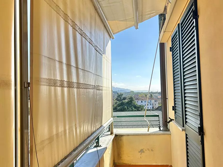 Immagine 16 di Pentalocale in vendita  a Sarzana