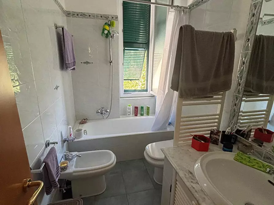 Immagine 17 di Quadrilocale in vendita  a La Spezia