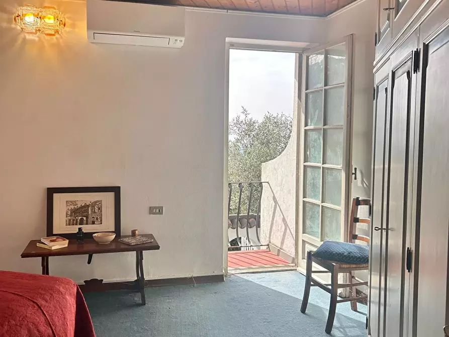 Immagine 70 di Casa indipendente in vendita  a Castelnuovo Magra