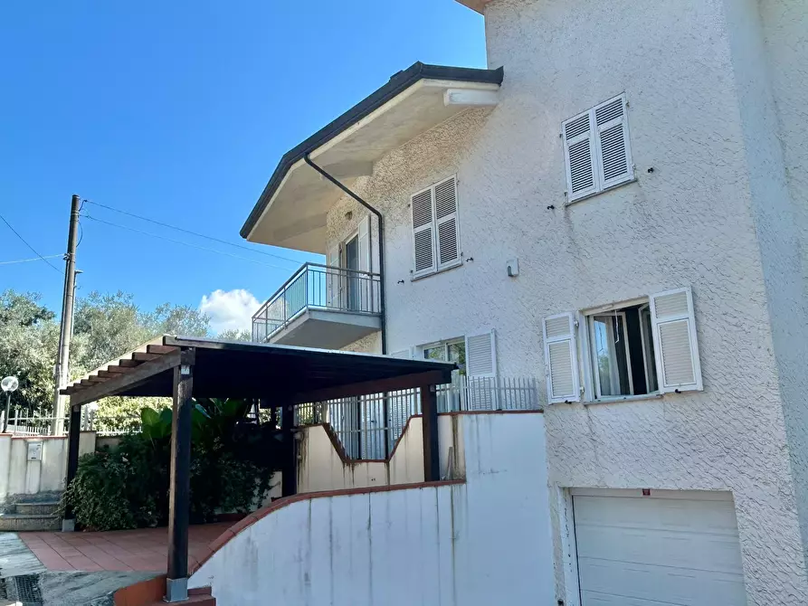 Immagine 51 di Porzione di casa in vendita  a Fosdinovo