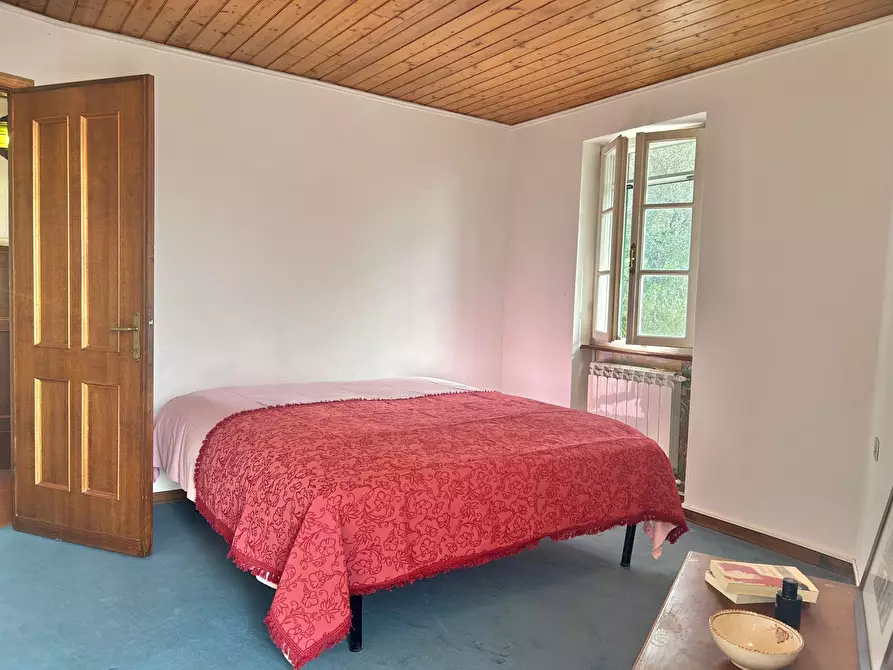 Immagine 71 di Casa indipendente in vendita  a Castelnuovo Magra